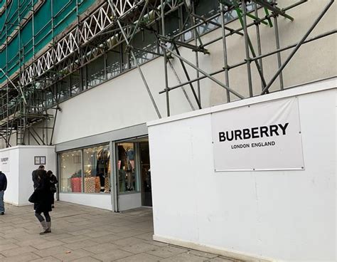 burberry factory shop london outlet